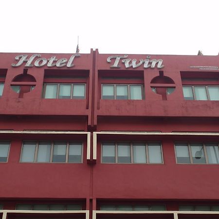 Oyo 151 Twin Hotel كوالالمبور المظهر الخارجي الصورة