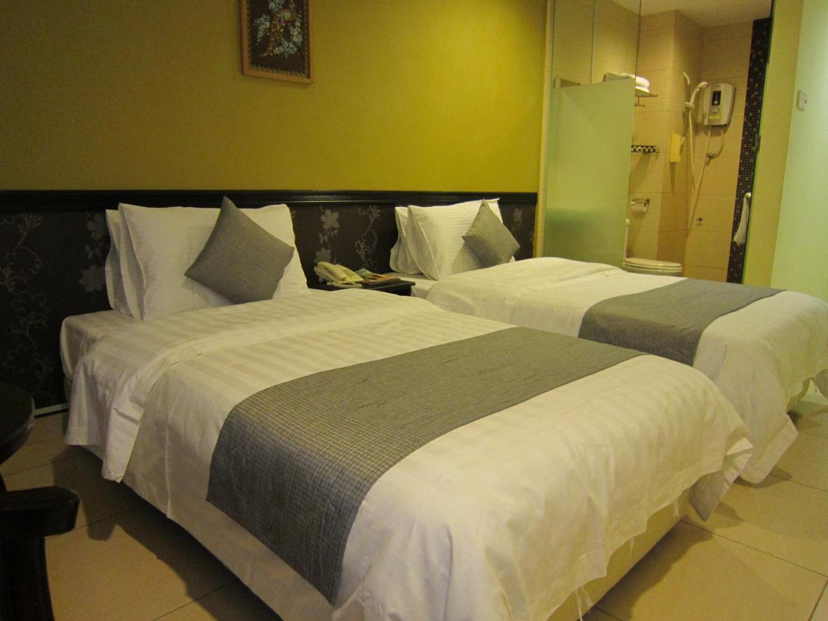 Oyo 151 Twin Hotel كوالالمبور المظهر الخارجي الصورة