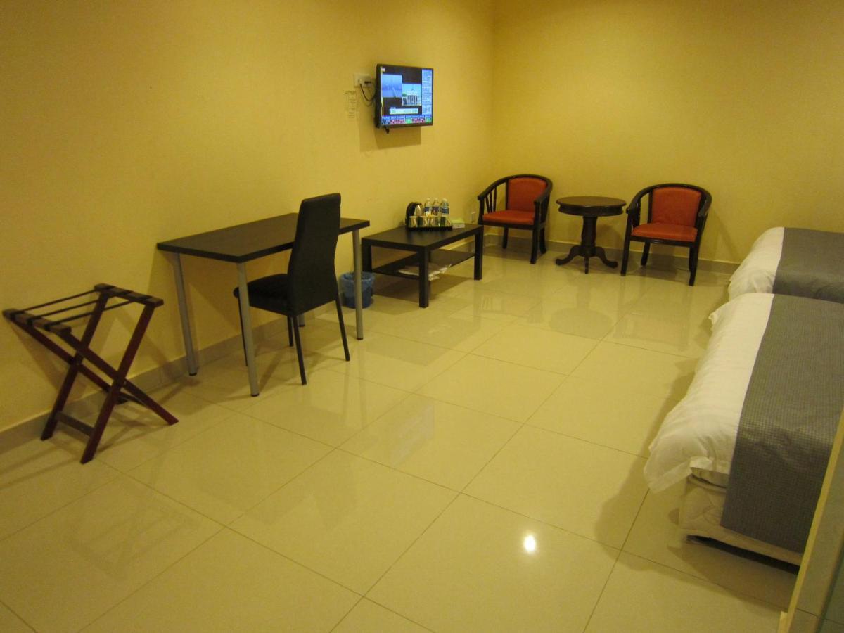 Oyo 151 Twin Hotel كوالالمبور المظهر الخارجي الصورة