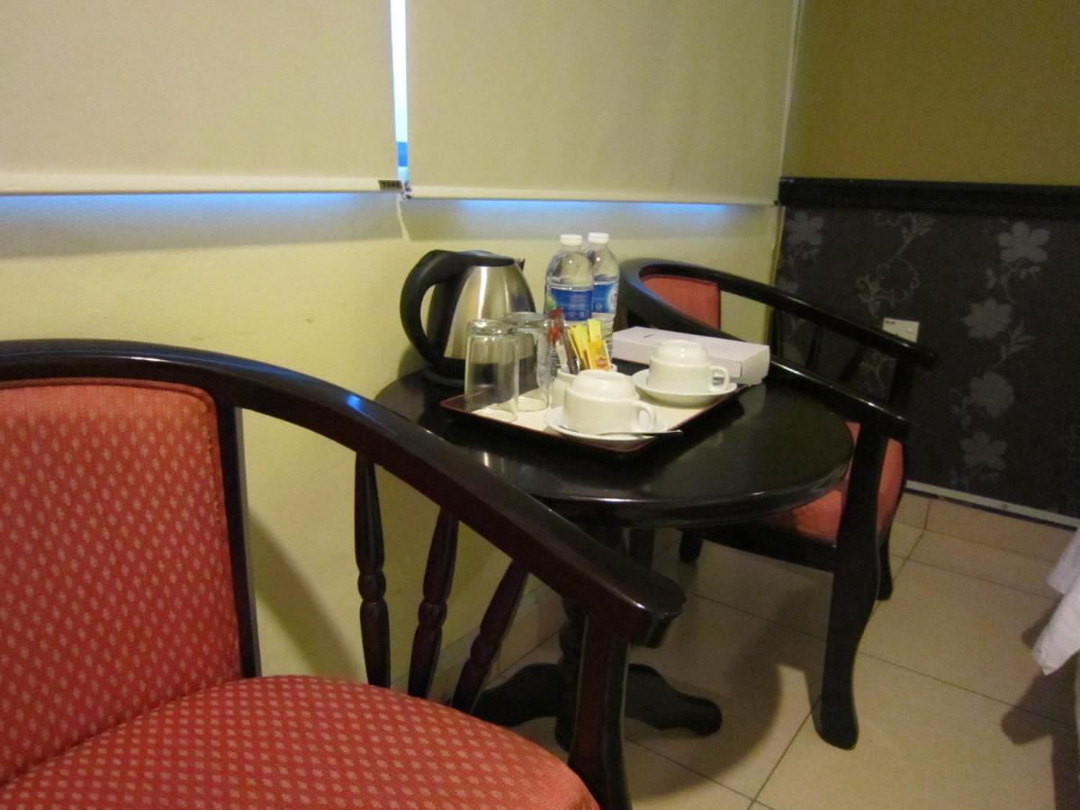 Oyo 151 Twin Hotel كوالالمبور المظهر الخارجي الصورة