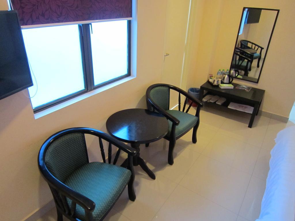 Oyo 151 Twin Hotel كوالالمبور المظهر الخارجي الصورة